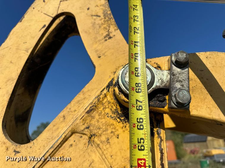 image for item FI0346 Komatsu PC35MR-2 mini excavator