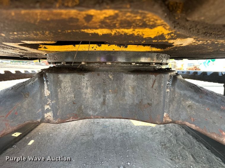 image for item FI0346 Komatsu PC35MR-2 mini excavator