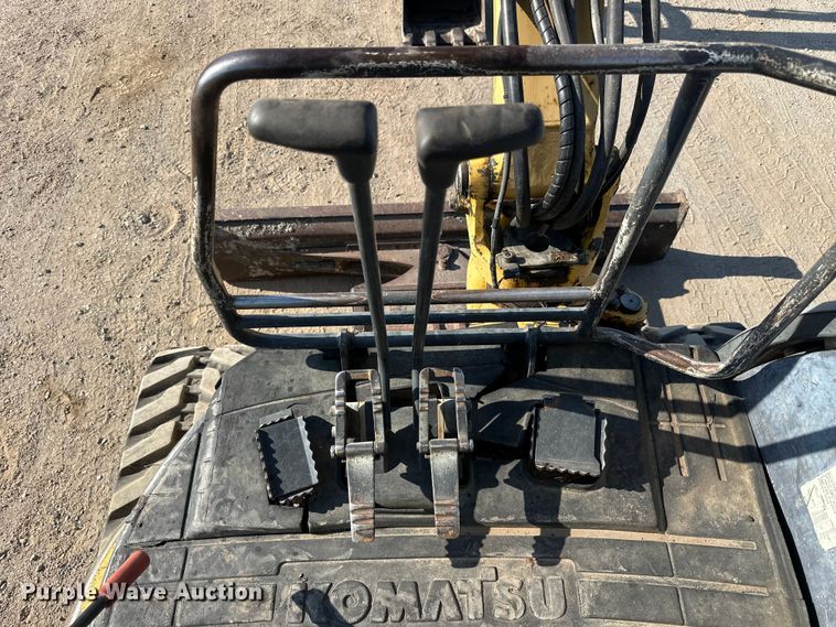 image for item FI0346 Komatsu PC35MR-2 mini excavator