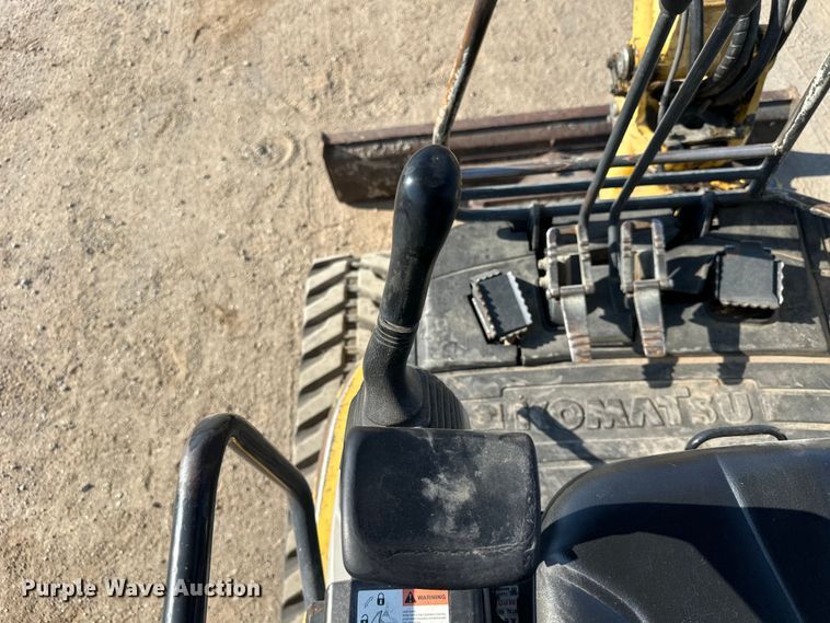 image for item FI0346 Komatsu PC35MR-2 mini excavator