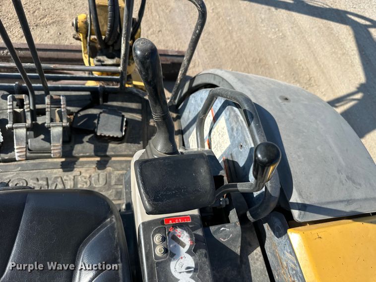image for item FI0346 Komatsu PC35MR-2 mini excavator