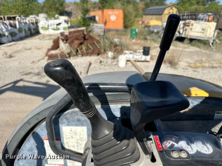 image for item FI0346 Komatsu PC35MR-2 mini excavator