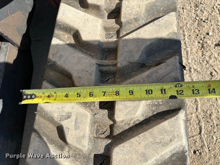 image for item FI0346 Komatsu PC35MR-2 mini excavator