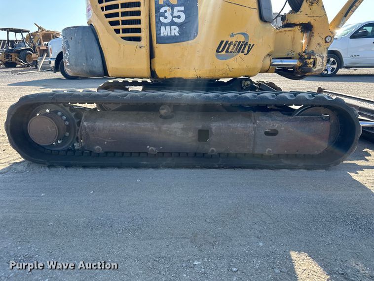 image for item FI0346 Komatsu PC35MR-2 mini excavator