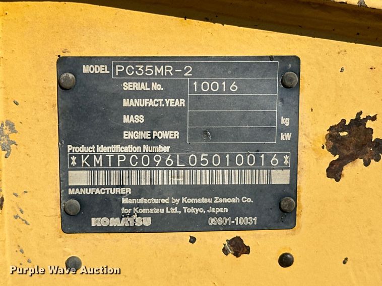 image for item FI0346 Komatsu PC35MR-2 mini excavator