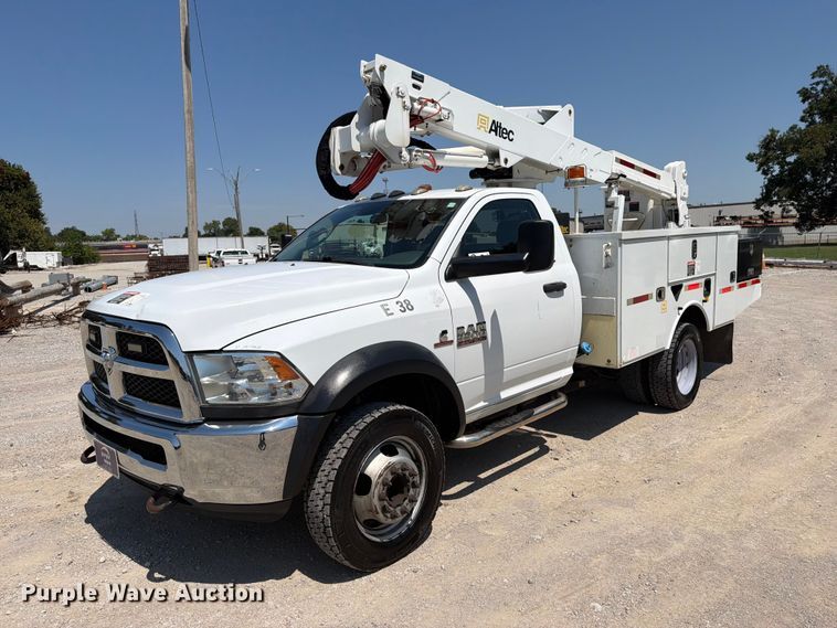 2017 RAM 5500 bucket truck