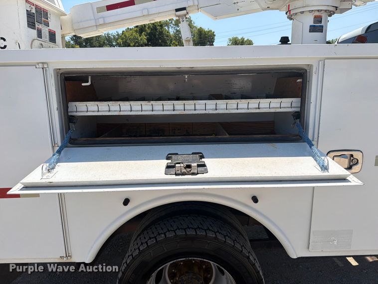 image for item FI0348 2017 RAM 5500 bucket truck