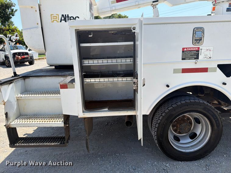 image for item FI0348 2017 RAM 5500 bucket truck
