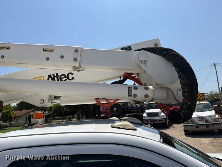 image for item FI0348 2017 RAM 5500 bucket truck