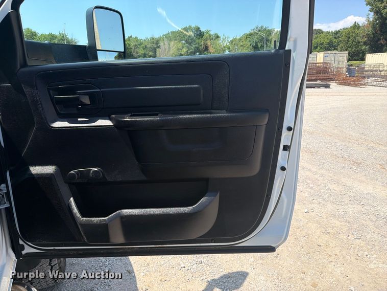 image for item FI0348 2017 RAM 5500 bucket truck