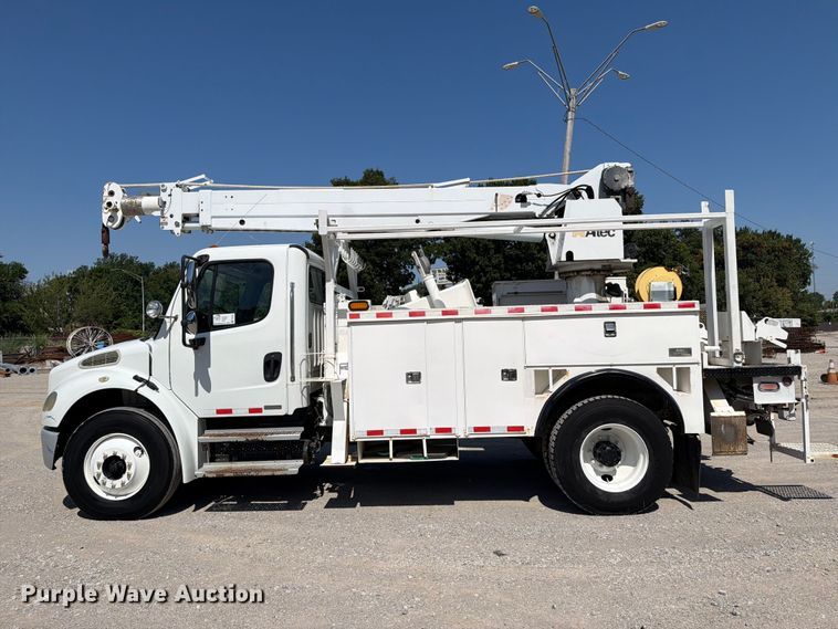 image for item FI0349 2006 Freightliner Business Class M2 bucket truck