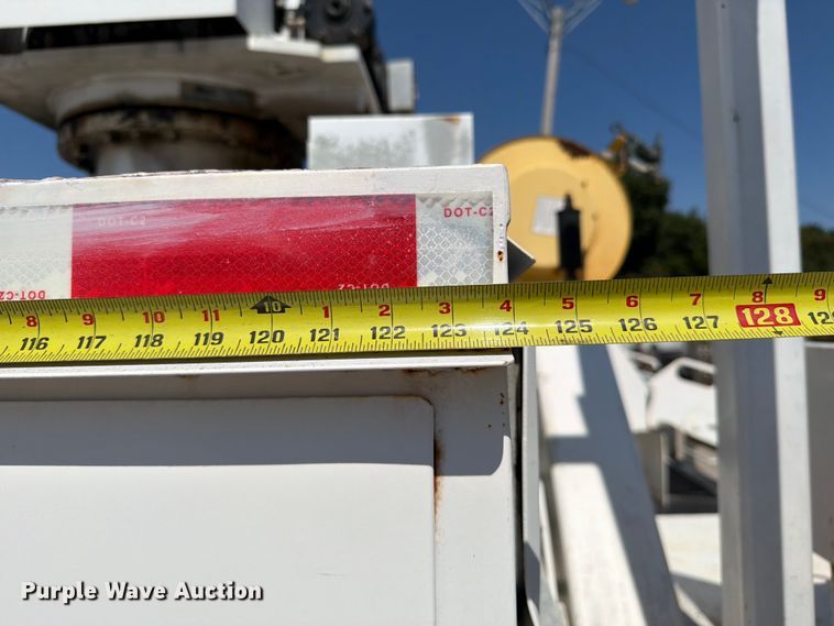image for item FI0349 2006 Freightliner Business Class M2 bucket truck