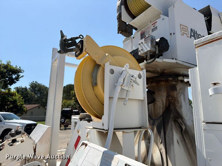 image for item FI0349 2006 Freightliner Business Class M2 bucket truck