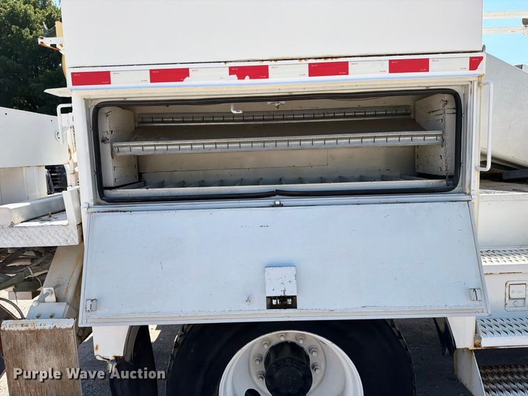 image for item FI0349 2006 Freightliner Business Class M2 bucket truck