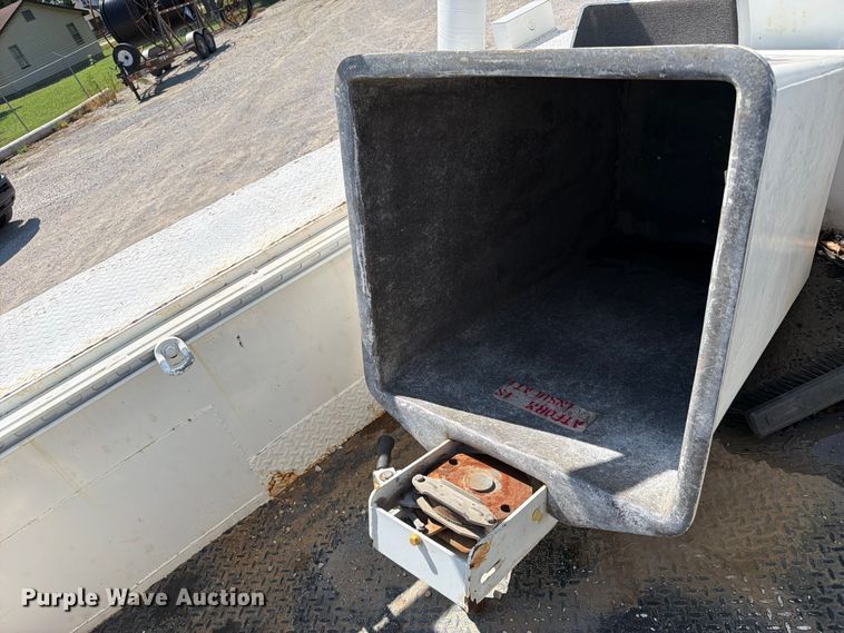 image for item FI0349 2006 Freightliner Business Class M2 bucket truck