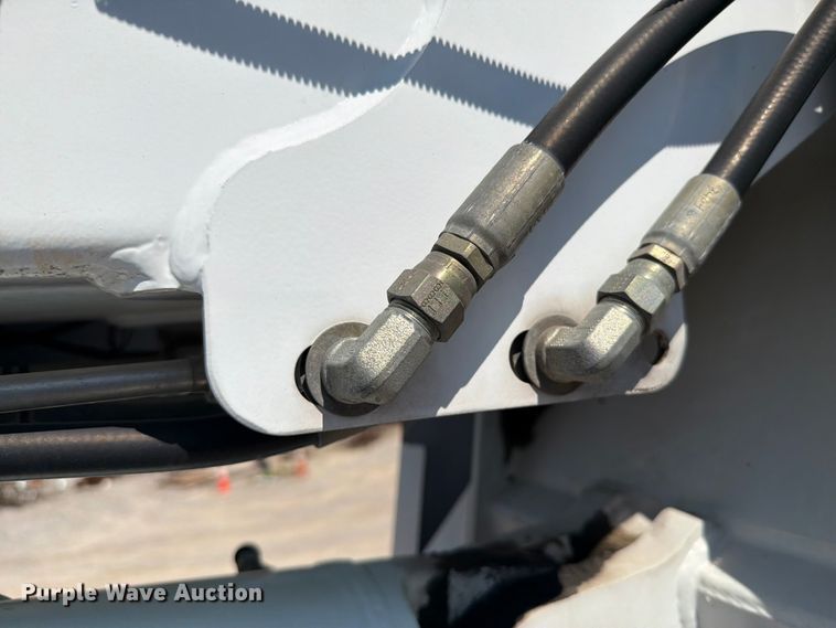 image for item FI0349 2006 Freightliner Business Class M2 bucket truck