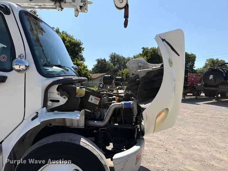 image for item FI0349 2006 Freightliner Business Class M2 bucket truck