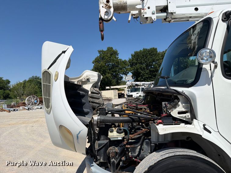 image for item FI0349 2006 Freightliner Business Class M2 bucket truck
