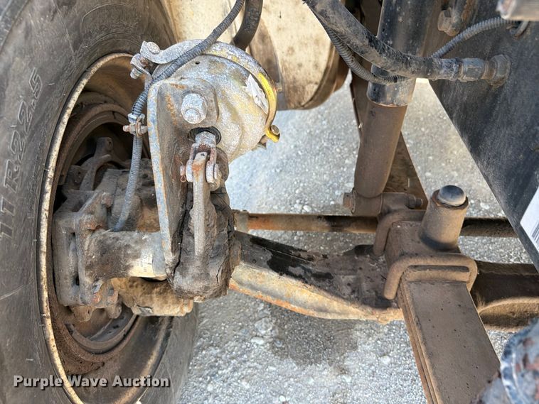 image for item FI0349 2006 Freightliner Business Class M2 bucket truck