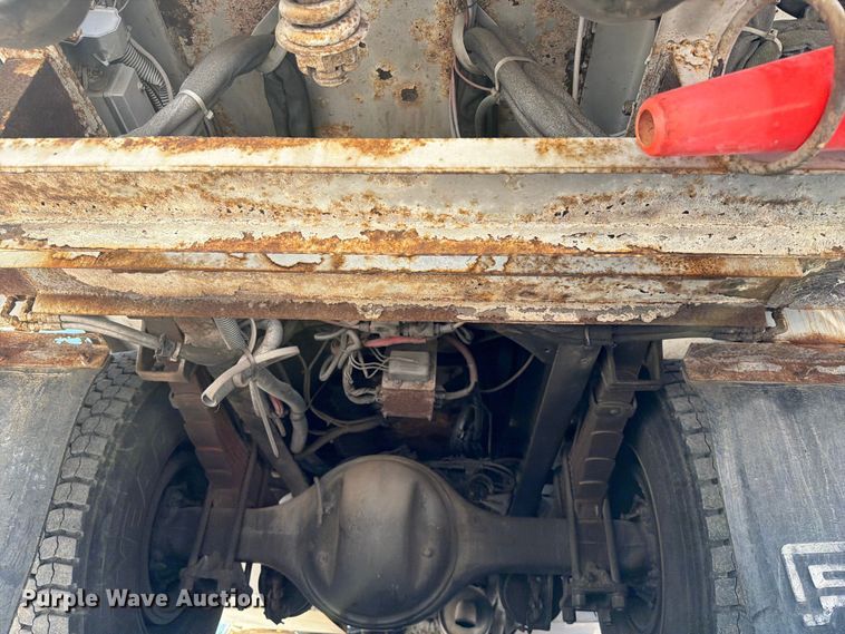 image for item FI0349 2006 Freightliner Business Class M2 bucket truck