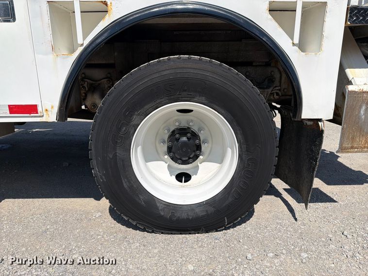 image for item FI0349 2006 Freightliner Business Class M2 bucket truck