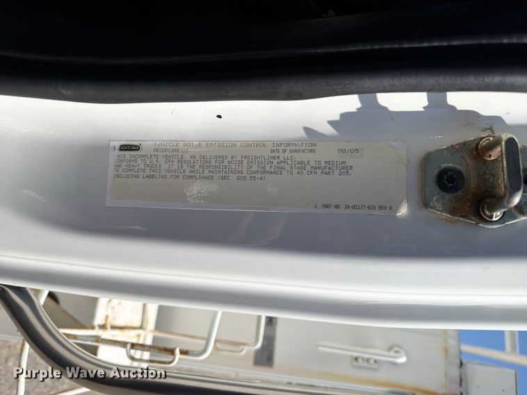 image for item FI0349 2006 Freightliner Business Class M2 bucket truck