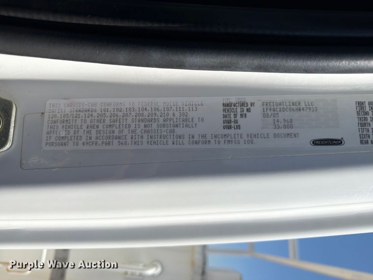 image for item FI0349 2006 Freightliner Business Class M2 bucket truck