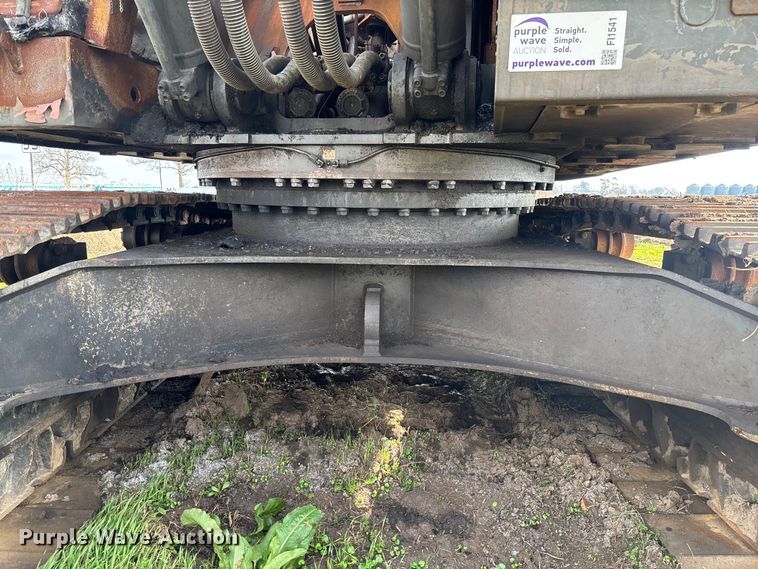 image for item FI1541 Volvo EC330BLC excavator