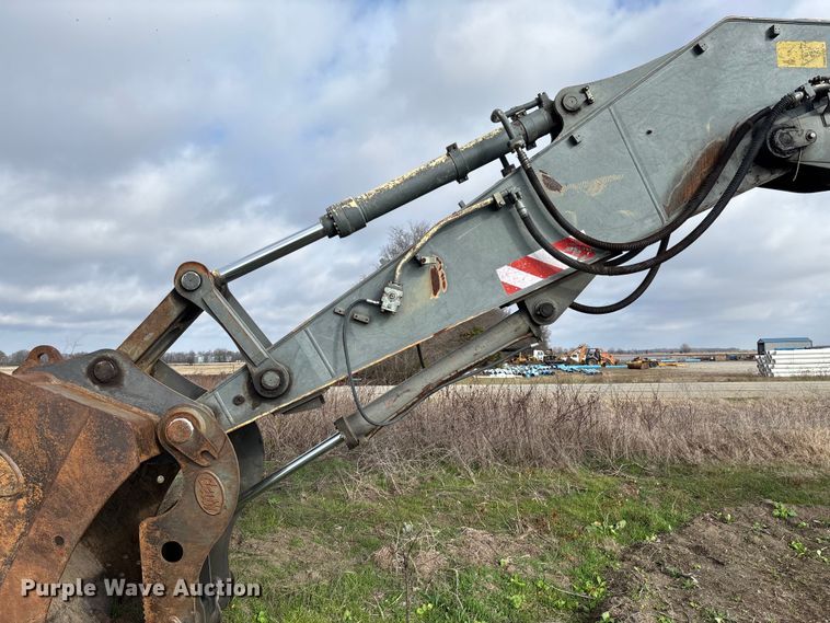 image for item FI1541 Volvo EC330BLC excavator