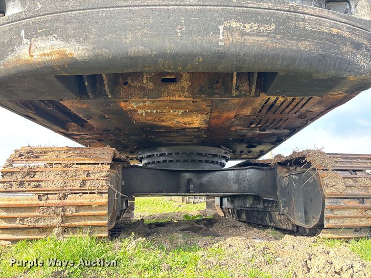 image for item FI1541 Volvo EC330BLC excavator