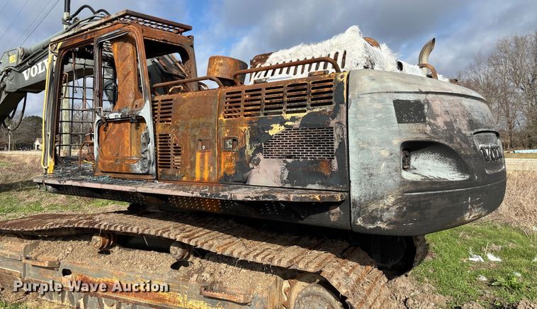 image for item FI1541 Volvo EC330BLC excavator
