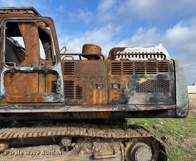 image for item FI1541 Volvo EC330BLC excavator