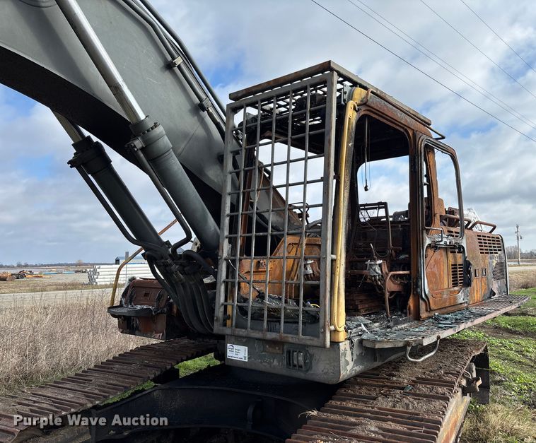 image for item FI1541 Volvo EC330BLC excavator