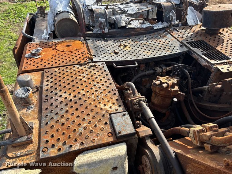 image for item FI1541 Volvo EC330BLC excavator