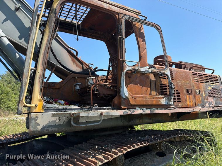 image for item FI1541 Volvo EC330BLC excavator