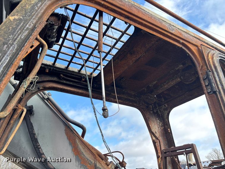 image for item FI1541 Volvo EC330BLC excavator