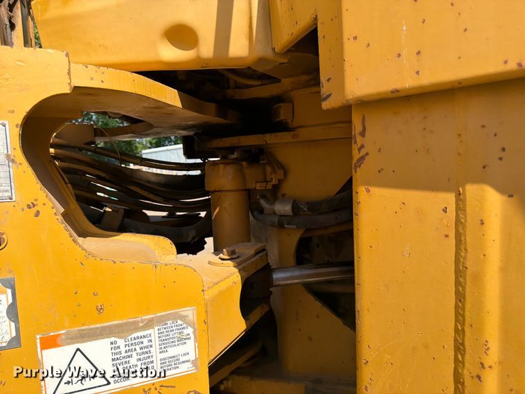 image for item FK0207 1995 Caterpillar 970F wheel loader