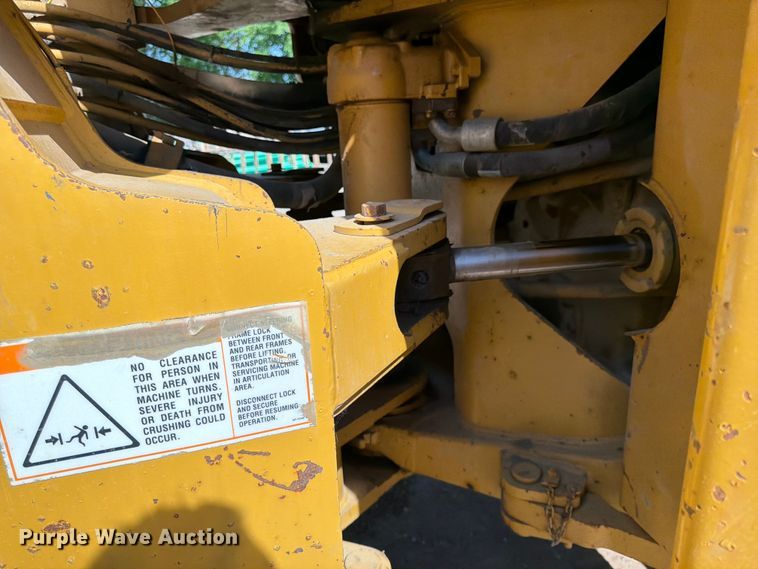 image for item FK0207 1995 Caterpillar 970F wheel loader