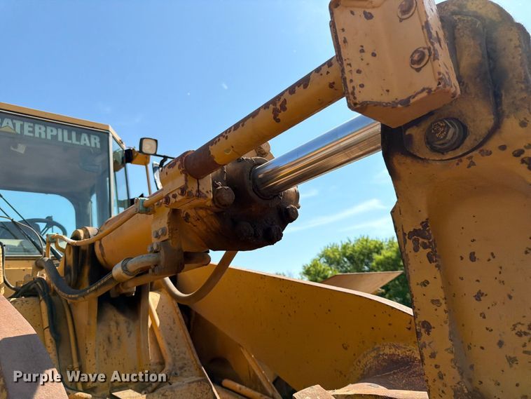 image for item FK0207 1995 Caterpillar 970F wheel loader