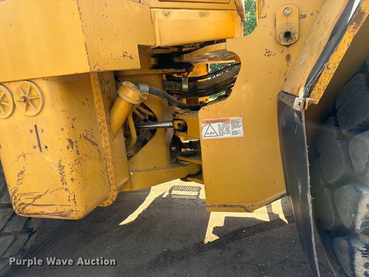 image for item FK0207 1995 Caterpillar 970F wheel loader
