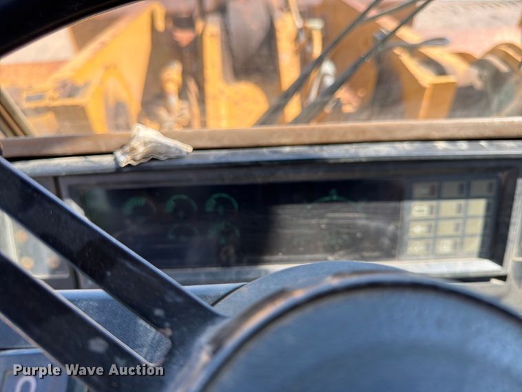 image for item FK0207 1995 Caterpillar 970F wheel loader