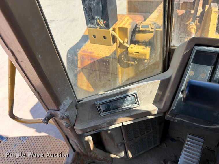 image for item FK0207 1995 Caterpillar 970F wheel loader