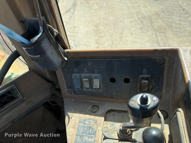image for item FK0207 1995 Caterpillar 970F wheel loader