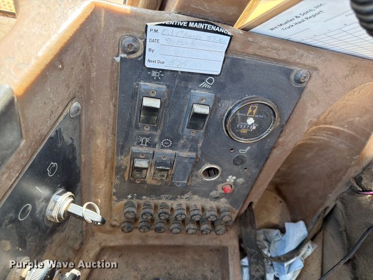 image for item FK0207 1995 Caterpillar 970F wheel loader