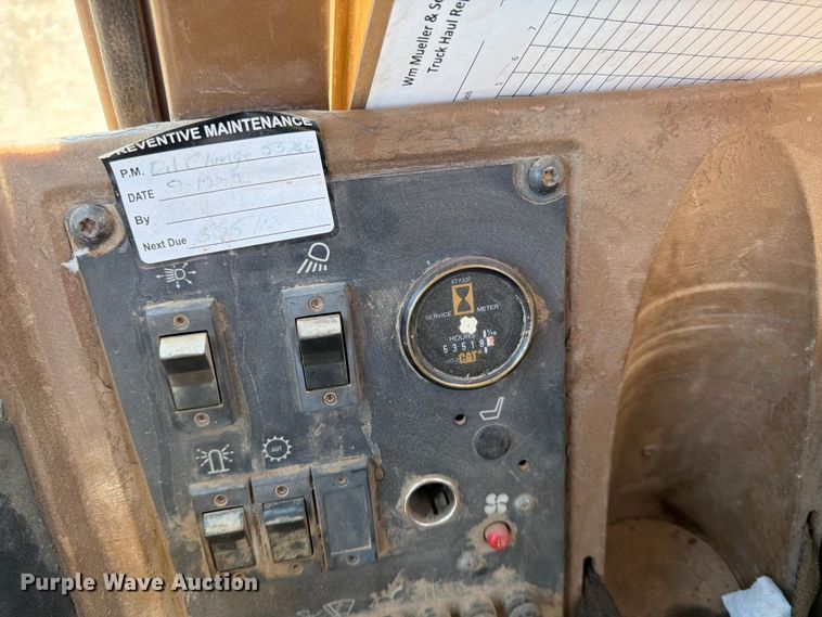 image for item FK0207 1995 Caterpillar 970F wheel loader