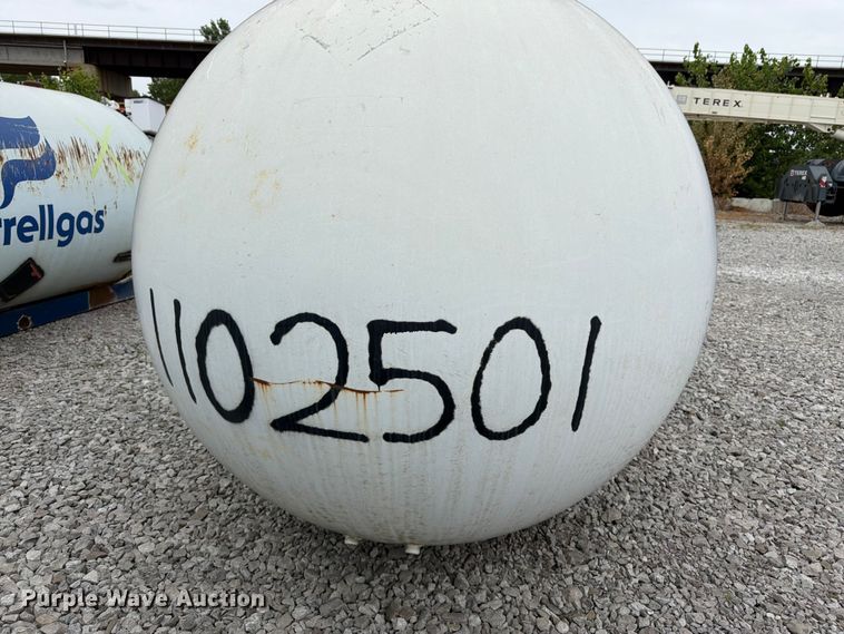 image for item FK3254 1996 Trinity Industries propane Tank