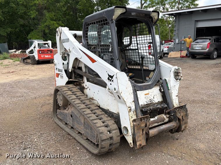 image for item FK3285 2014 Bobcat T650 tracked skid steer loader
