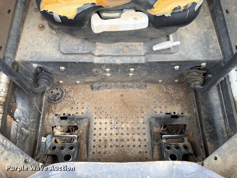 image for item FK3285 2014 Bobcat T650 tracked skid steer loader