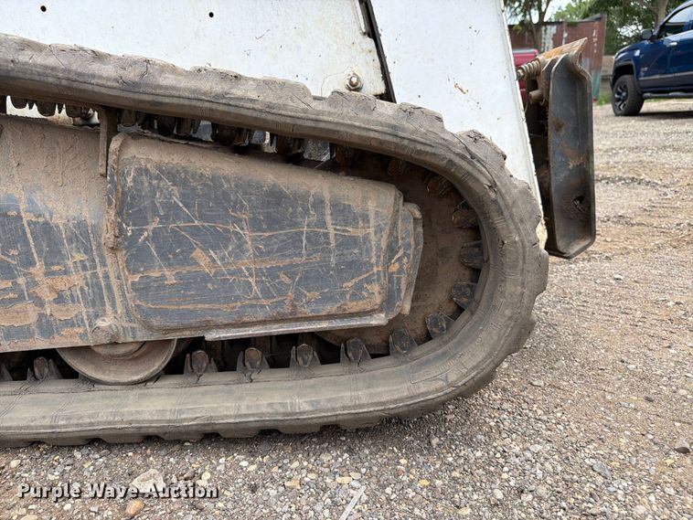 image for item FK3285 2014 Bobcat T650 tracked skid steer loader