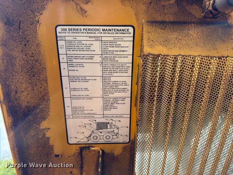 image for item FK3313 2005 John Deere 320 skid steer loader